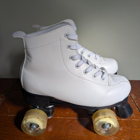 🛼 Classic White Roller Skates – Women’s Size 7 / EU 39 - Picture 2 of 8